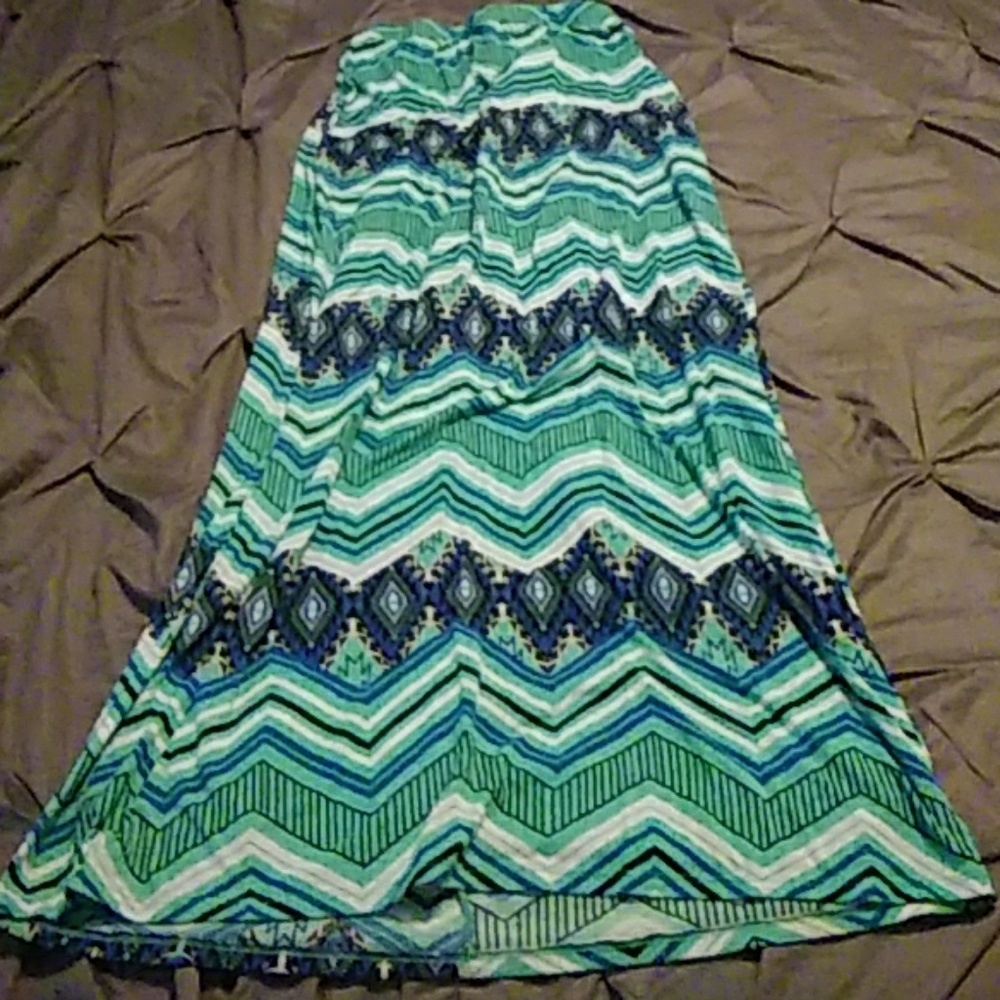 Skirt by just be size M
